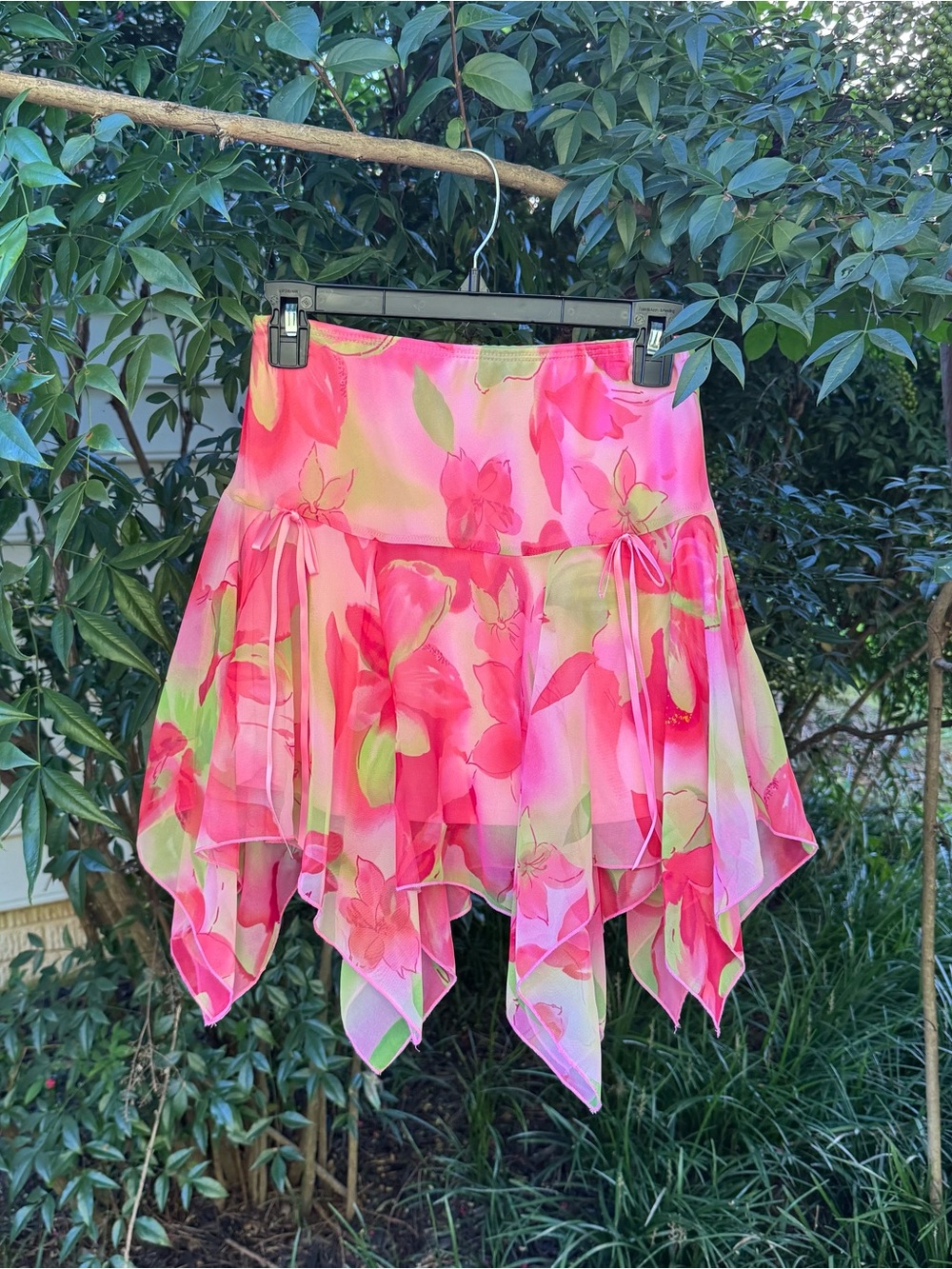 Vintage Amy Byer Pink Floral Handkerchief Hem Mini Skirt
